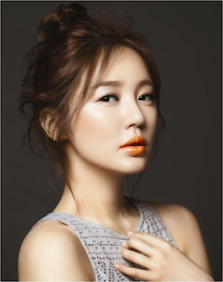 Foto sexy dan biodata Yoon eun Hye