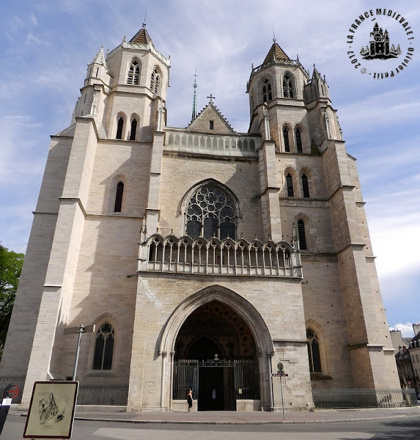 DIJON (21) - Cathédrale Saint-Bénigne (XIIe-XVe siècles) (Extérieur)