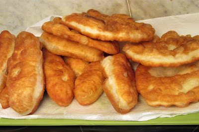 Uštipci s nadjevom / Stuffed donuts