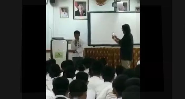 Viral di twitter Video Siswa SMA Tirukan Suara Jokowi