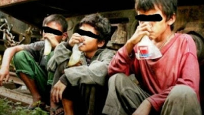 Awasi Anak Anda : Kecanduan Gaya Baru, Bahaya Mengirup Lem