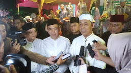 Pj Bupati H.Herman SE MT. Menghadiri Secara Langsung Kemeriahan Pagelaran Festival Pengantin Sahur di Desa Pulau Palas