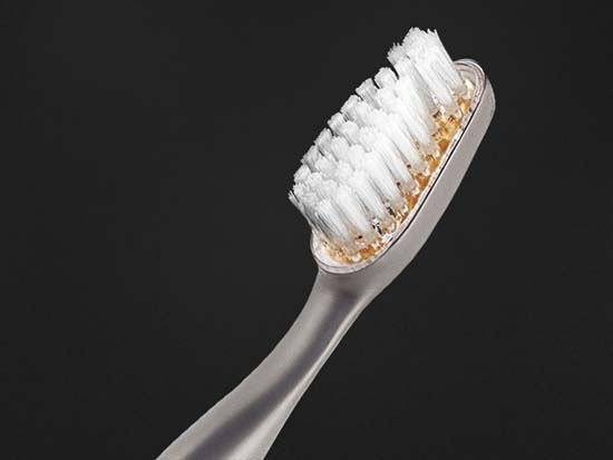 The Reinast Luxury Toothbrush