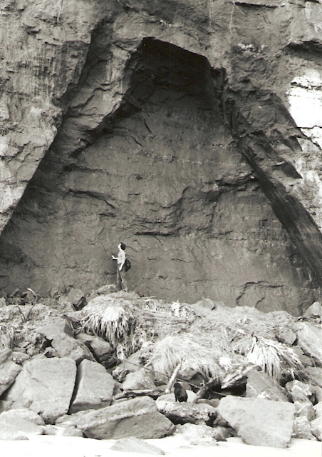 The author in about 1977.  My dog Blackie in the foreground for scale.