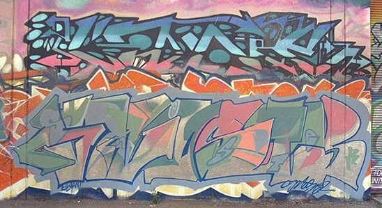 100