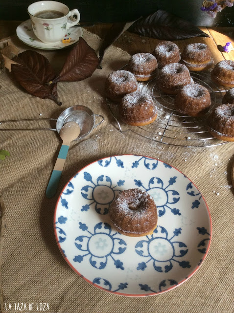 bundt-cake-sobre-rejilla