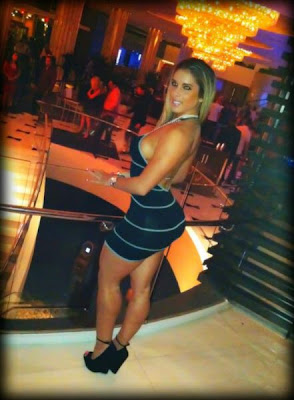 Kathy Ferreiro vestido