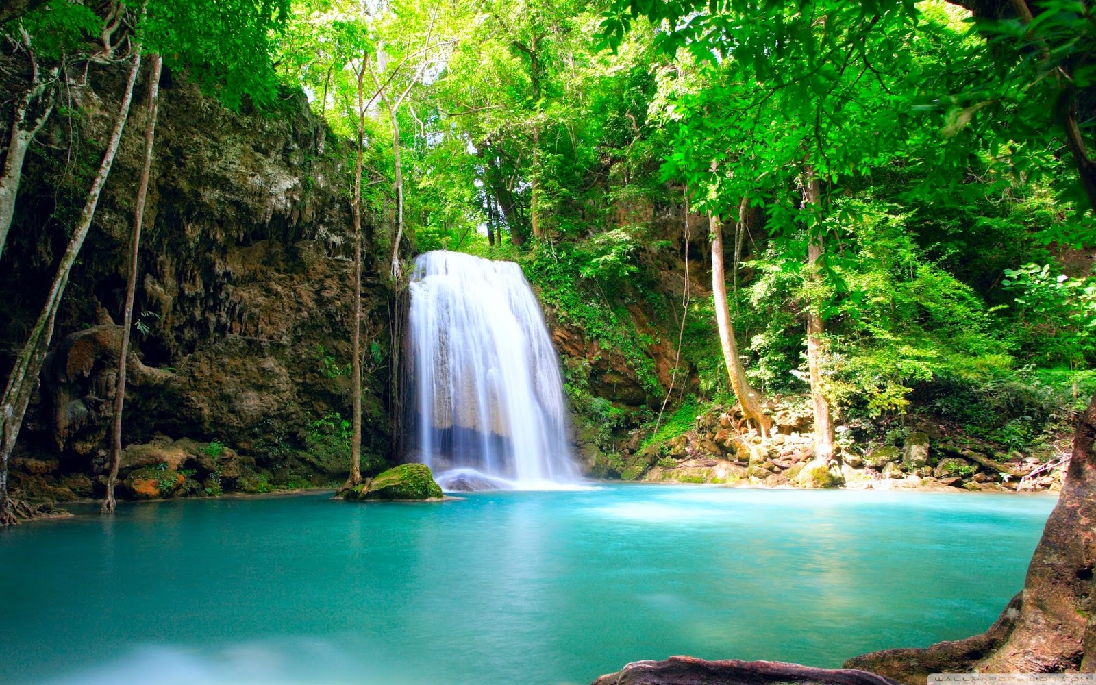 GAMBAR ANIMASI AIR TERJUN BERGERAK GAMBAR WALLPAPER AIR TERJUN