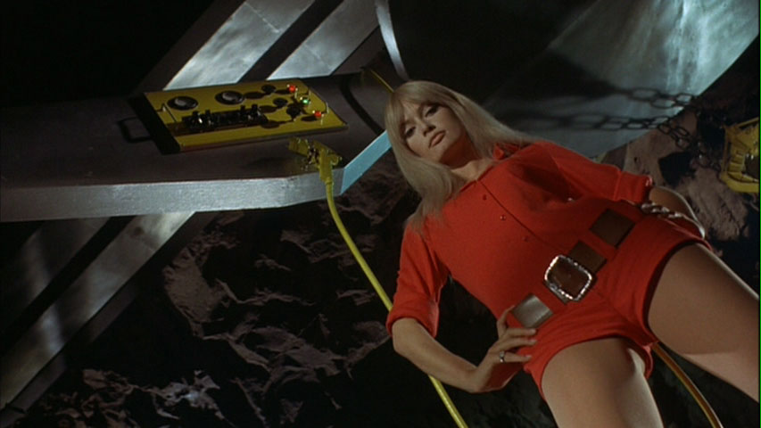 This post is also an excuse to show Marisa Mell in her Diabolik hot pants