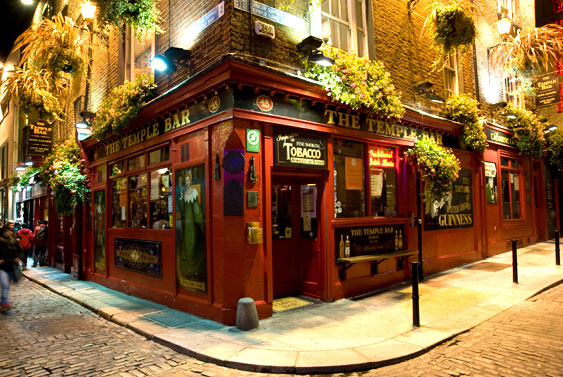 The Temple  Bar  Dublin Information and Pictures 2013 