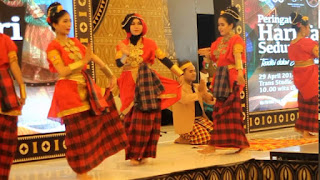 10 Tari Tradisional Sulawesi Selatan - TradisiKita, Indonesia