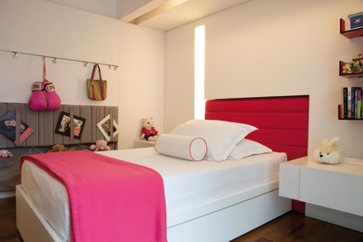 IDEAS PARA DORMITORIOS DE CHICAS by dormitorios.blogspot.com DORMITORIO FUCSIA Y BLANCO