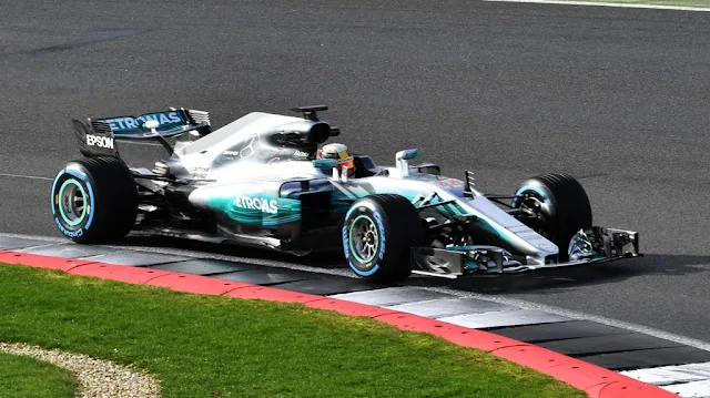 Mercedes AMG F1 W08 Hybrid