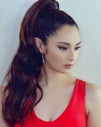 Ryza Cenon Has One Thing In Common With Angel Locsin's Fans! What Is It? Find Out Here!