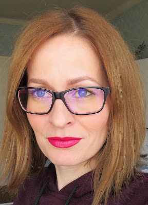 saveonbeauty_tigi_decadent_lipstick_finesse_recenzia