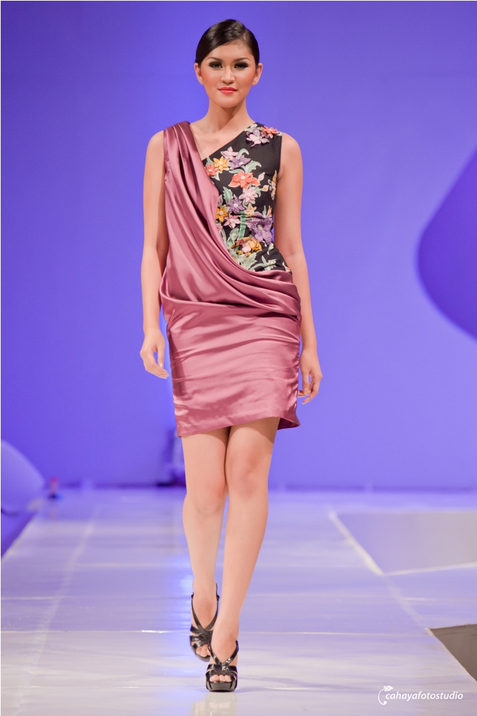 NADI KARMADI - Yogyakarta based fashion designer 