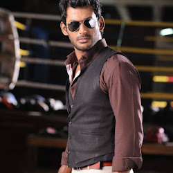 Vishal, Trisha Krishnan, Sunaina on Samar (2013) Tamil Movie Latest Stills