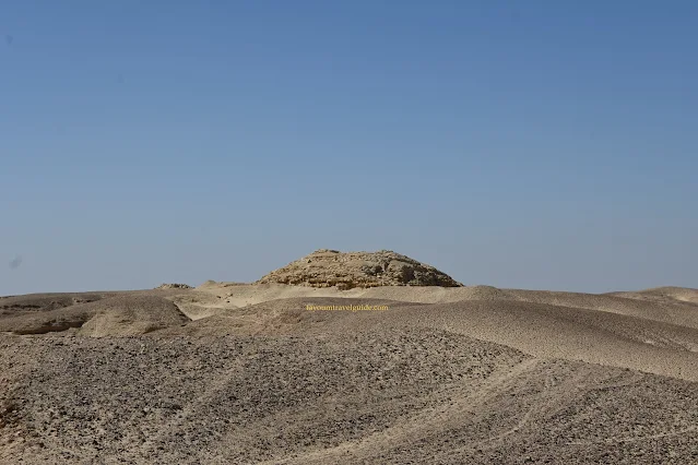 The Seila Pyramid andFag el-Gamous cemetery