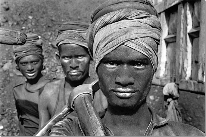 Sebastiao Salgado -Coal-Mine_India