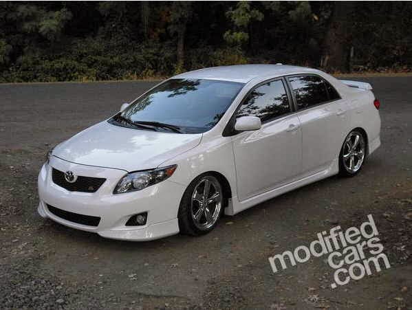  Modifikasi  Mobil Sedan Sport Toyota Corolla  Elegan dan 