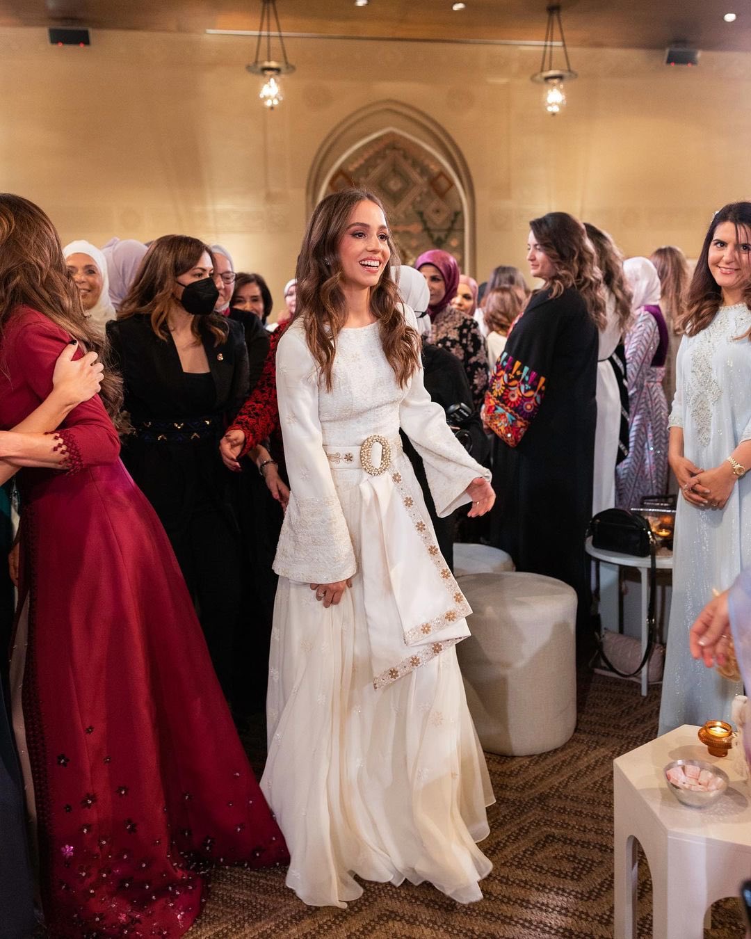 Queen Rania hosted the evening at the Al Husseiniya Palace .