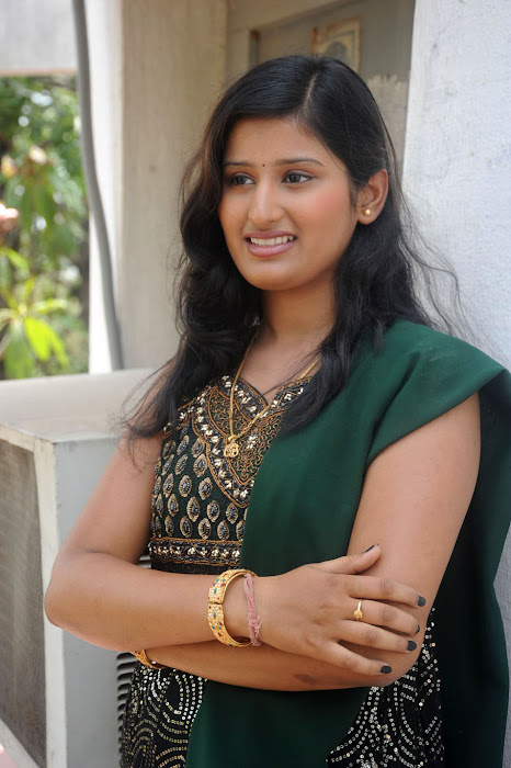 bharathi actress pics