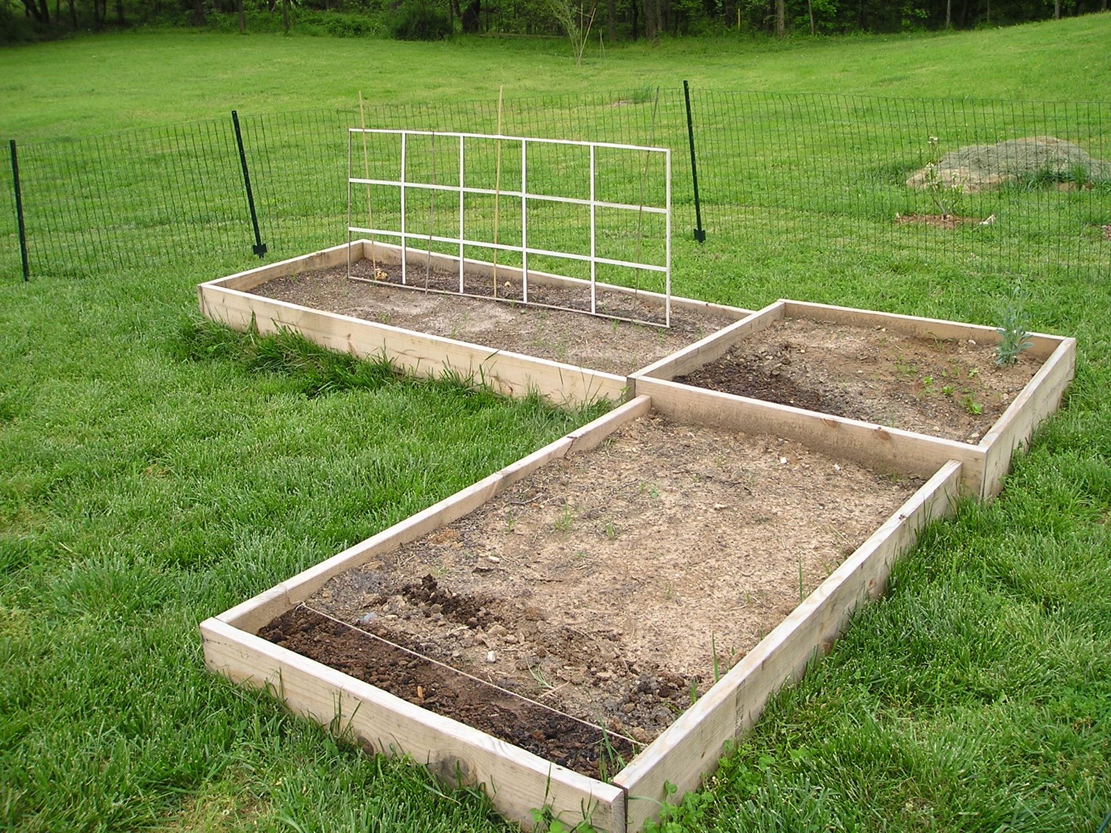 Vegetable Garden Layout Comparison - Growing The Home Garden