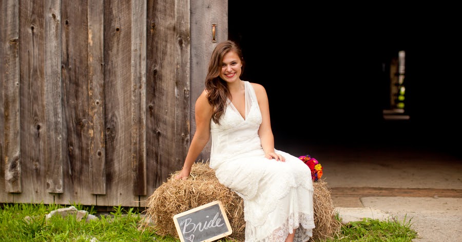 Suzanne s Bridal  Blog How to Get a Rustic  Glam  Look for 