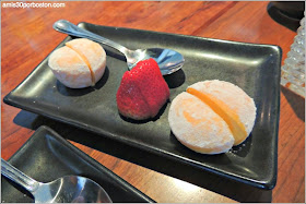 Menú Dine Out Boston Haru: Mochi Ice Cream 