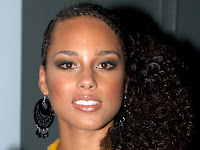 American Singer Alicia Keys New Hair Style