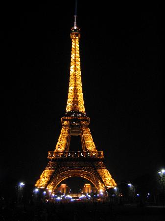 paris france at night eiffel tower. I want to go back to Paris.