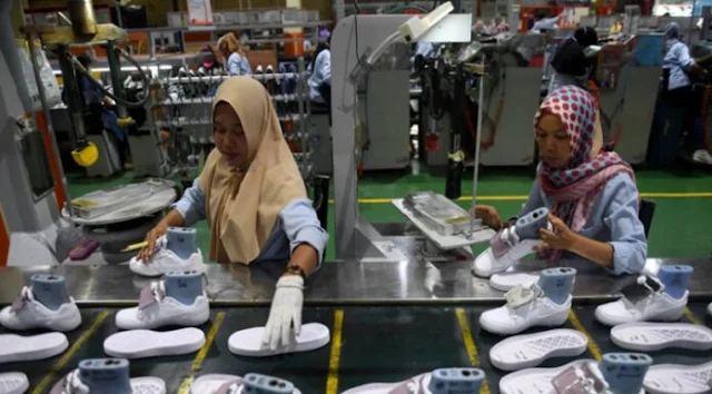 Pabrik Sepatu Merek Terkenal di Tangerang Bangkrut, Ribuan Pegawai Di-PHK