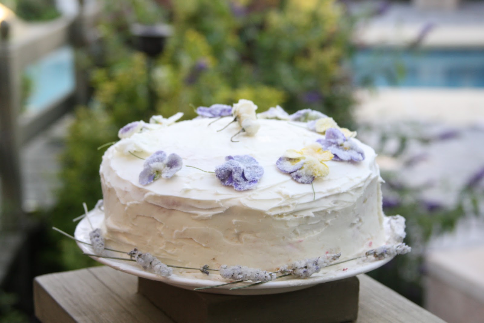 white almond  wedding  cake  frosting 