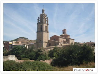 Vista de la iglesia de Santa María (Los Arcos, Navarra)