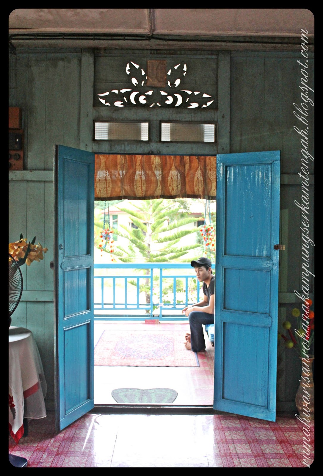  Pintu  Rumah  Kampung  Desainrumahid com
