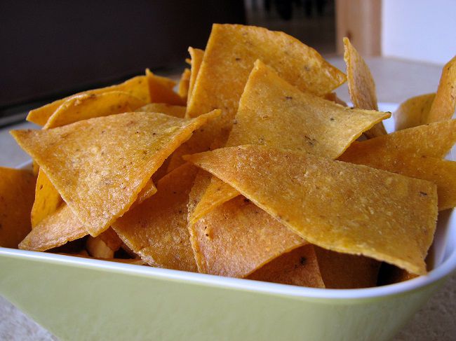 Sunday Afternoon Snack: Baked Tortilla Chips