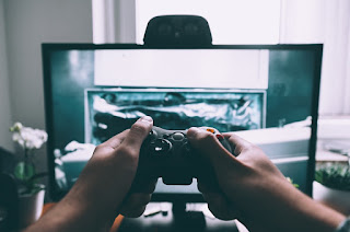 8 BENEFITS OF PLAYING VIDEO GAME