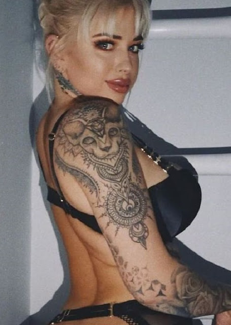 best female tattoos unique small tattoos meaningful tattoo symbols