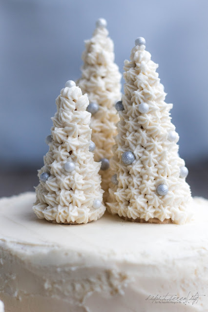 Gewürzkuchen mit Cranberry-Füllung und Apfel-Cidre Frosting