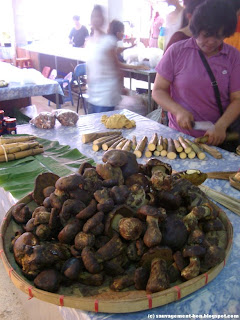 Et oui, en Thaïlande aussi on trouve des bolets