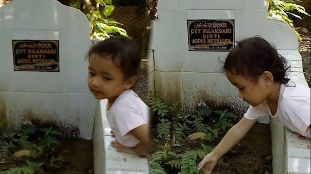 Terharu! Gadis Kecil Ini Terus Memanggil Ibunya Disamping Makam, Sang Ayah Tak Kuasa Menahan Menangis