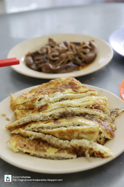 Tai Buan Porridge 大满清香粥 @ Muntri Street, Penang.