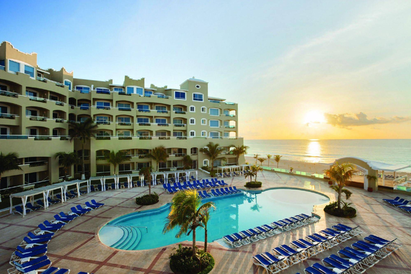 The 10 Best All-Inclusive Resorts in Cancun for Families