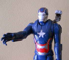 figura miniatura de iron patriot