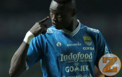 Biodata Ezechiel N'Douassel, Mantan Stiker Andalan Persib Bandung