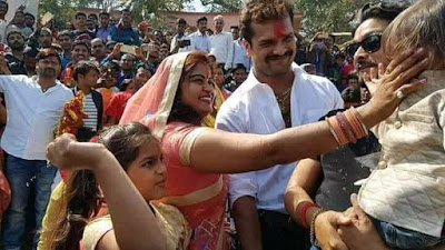 Khesari Lal Yadav wife name and image. Khesari Lal Yadav wife. Khesari Lal Yadav marriage