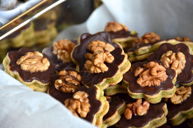 AUSTRIAN CHRISTMAS BISCUITS