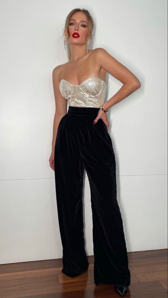19+ Breathtaking New Year’s Eve Outfit Ideas That Are Also Stunning
