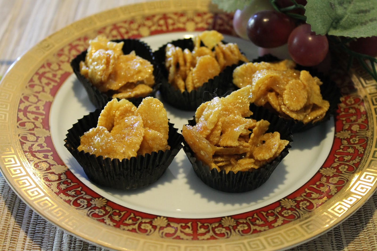 Biskut Cornflakes Madu - Azie Kitchen