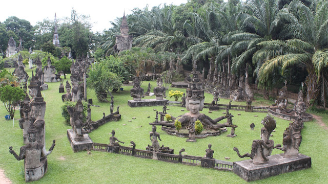 Buddha-Park-Vientiane-du-lich-lao